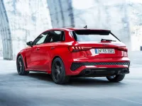 Audi RS3 Slide image